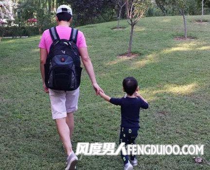 蔡国庆儿子是亲生的吗 蔡国庆儿子是亲生的吗